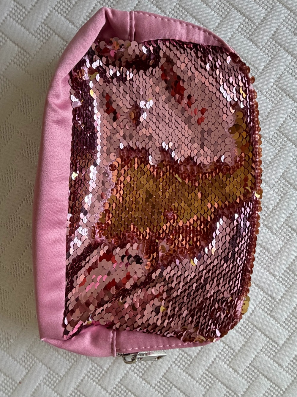 Marc Jacobs Pink Reversible Sequin Cosmetic Pouch - Picture 4 of 6